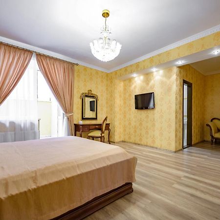 Hotel Gostiniy Dvor Oděsa Exteriér fotografie